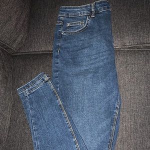 Women’s Skinny Jeans